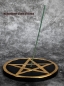 Preview: Hexenshop Dark Phönix Runder schwarzer Holz Räucherstäbchenhalter mit goldfarbenen Pentagramm